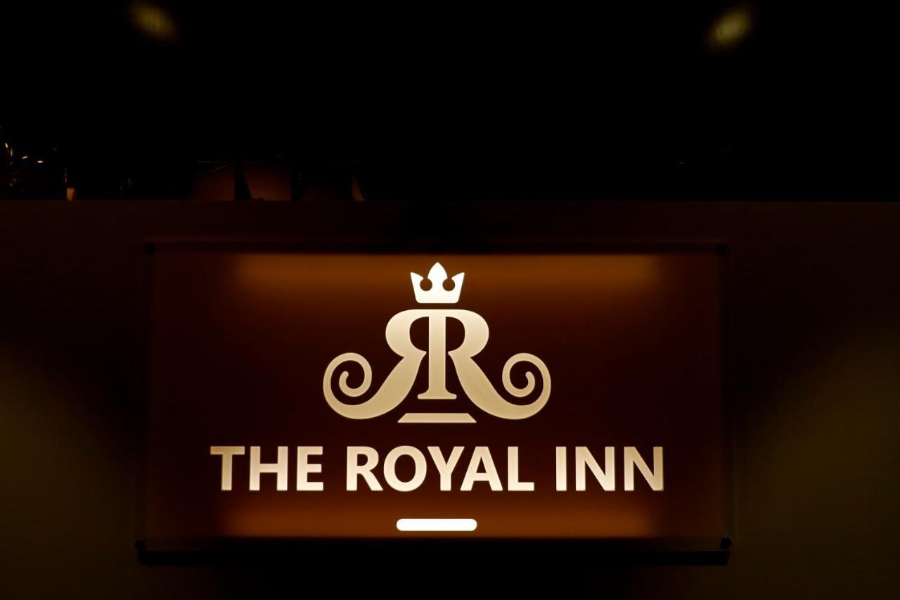Hotel The Royal Inn Baramati エクステリア 写真