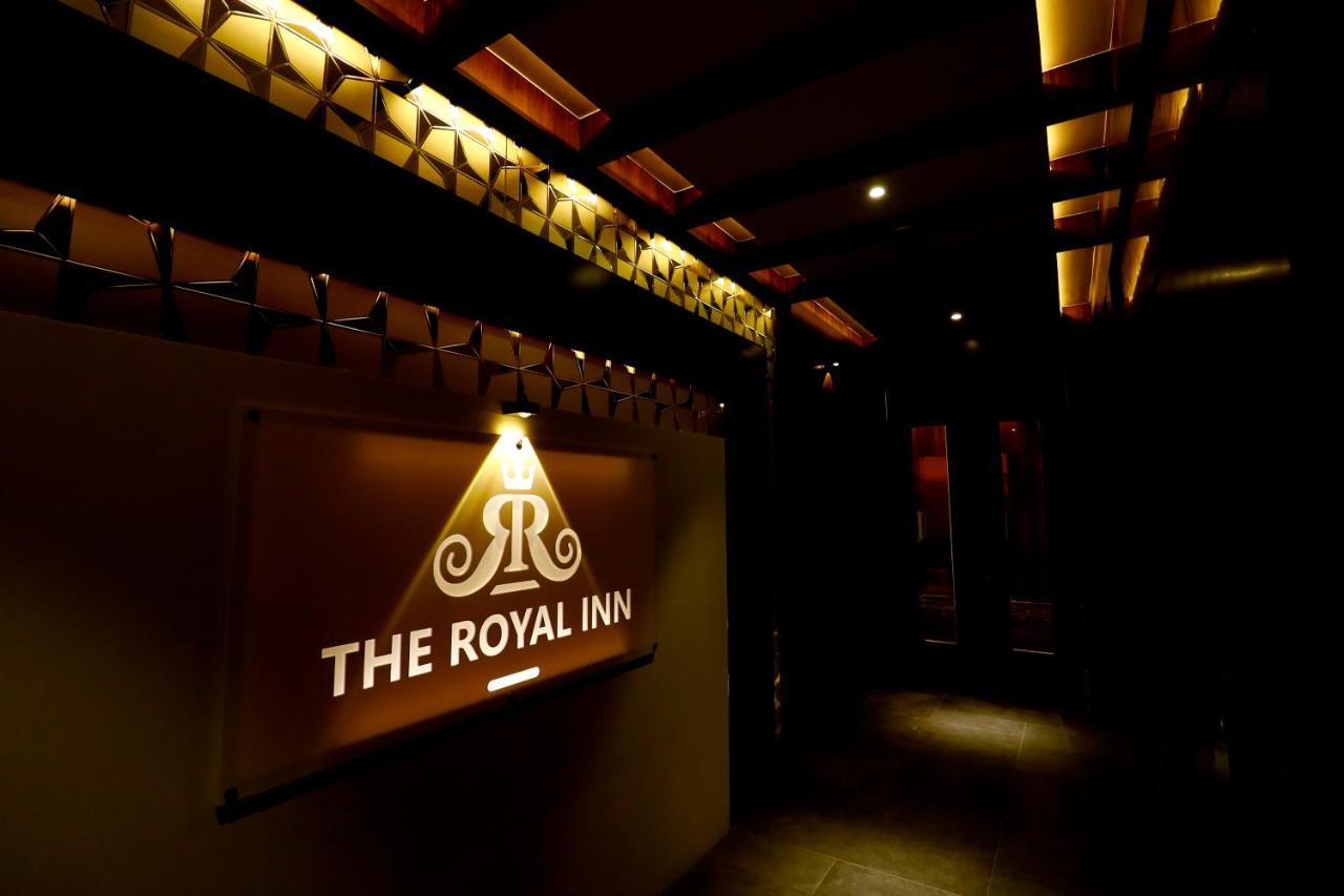 Hotel The Royal Inn Baramati エクステリア 写真